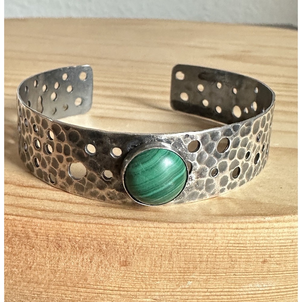 Texas Artisan Cuff Bracelet Size 7 Adjust Malachite Hand Hammered Sterling 17.1g